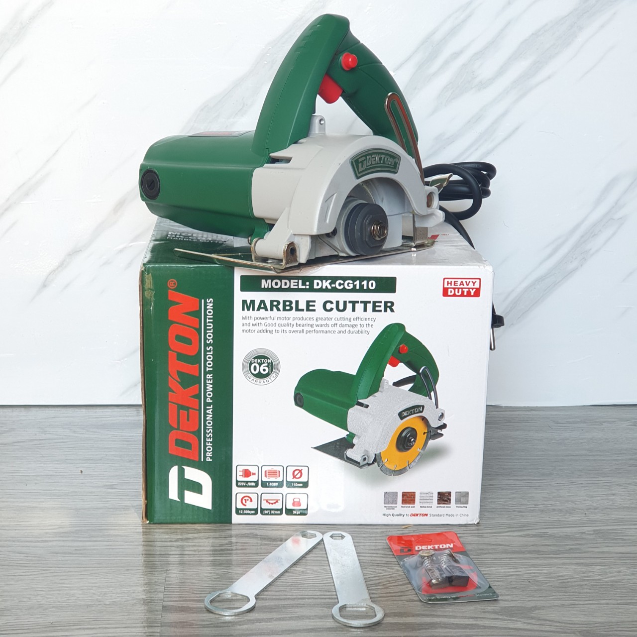 Máy cắt gạch Dekton CG-110