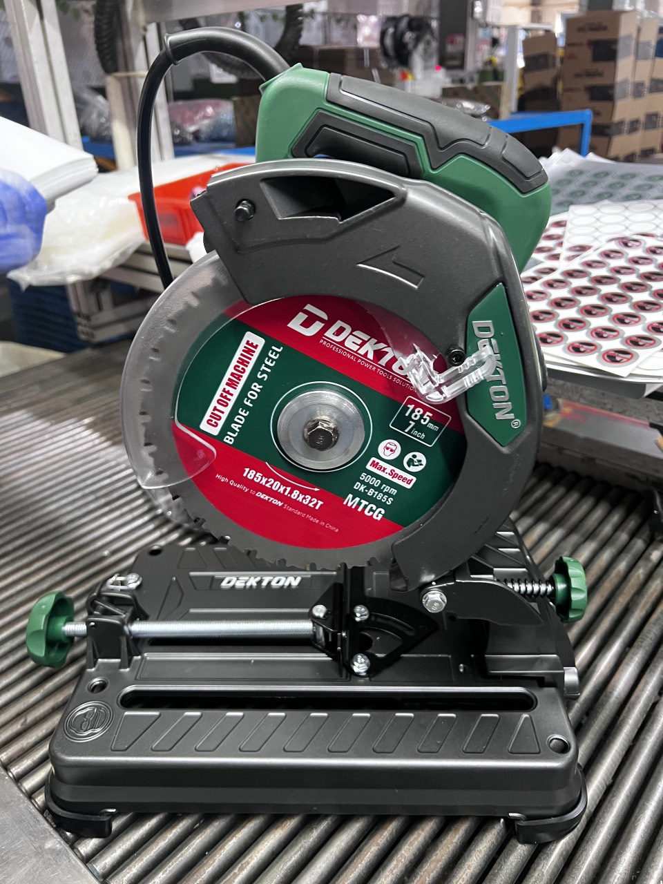 Máy Cắt trượt Dekton Dk-CBT185